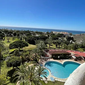 https://apartamentos-coronado.1costadelsol.com